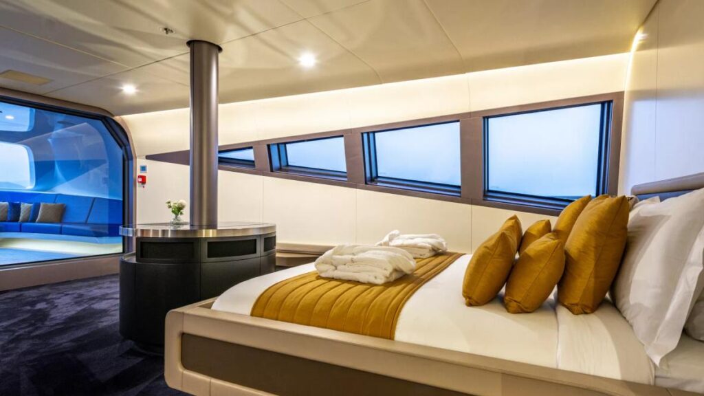 Buccara Sea Falcon I cabin