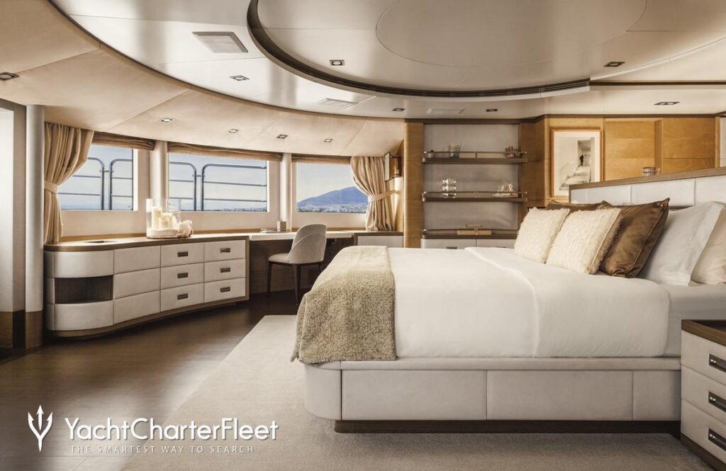Justa Delia yacht cabin