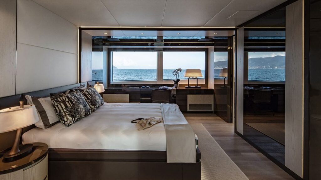 Mangusta Gransport 45 cabin