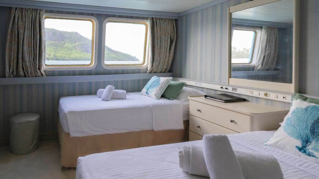 Pegasos yacht cabin