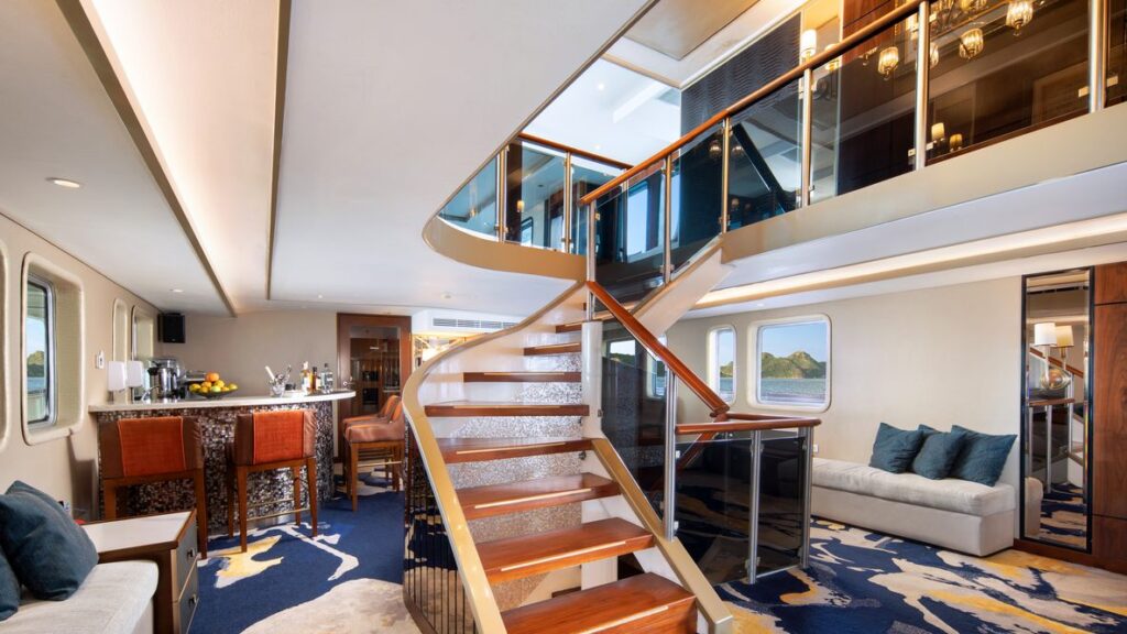 Salila yacht interior