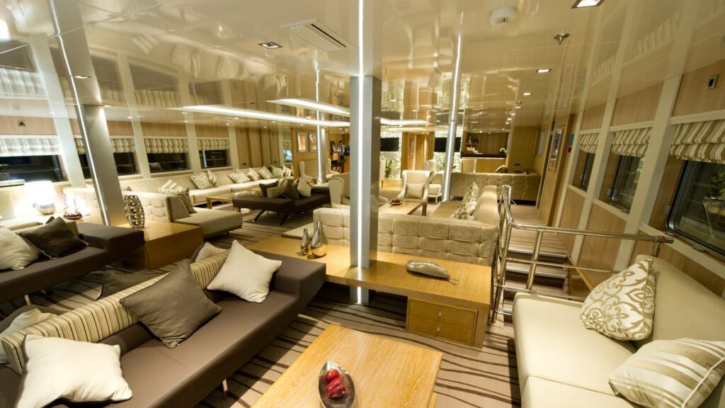 Variety Voyager interior