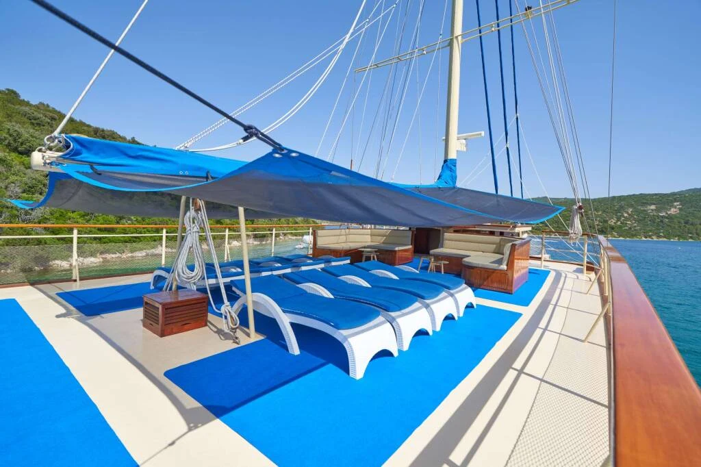 Sun loungers on the foredeck aboard gulet Tajna Mora