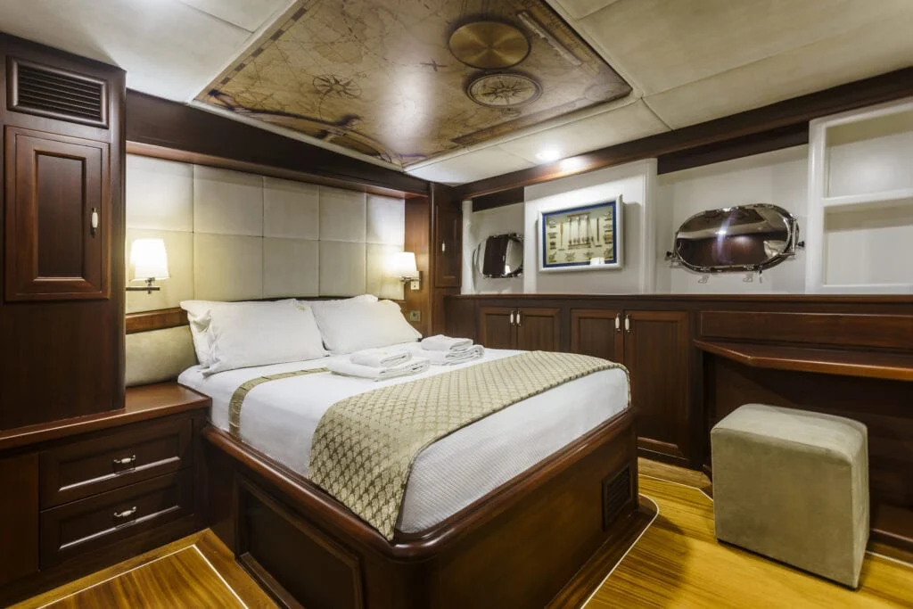Guest cabin aboard Virtuoso